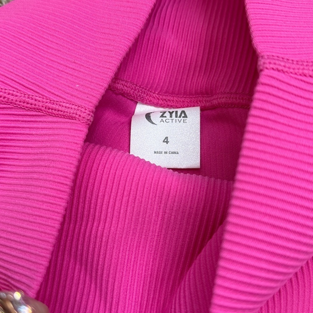 Zyia Capri Leggings Ribbed Pink size 4 - Picture 4 of 10